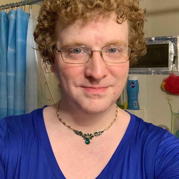 Meet your Posher, Johnna - Picture 1 of 1